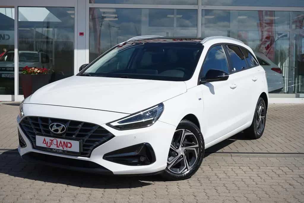 Hyundai i30 Kombi 1.5  Mild-Hybrid Navi LED Kamera DAB 12/2020-photo-1