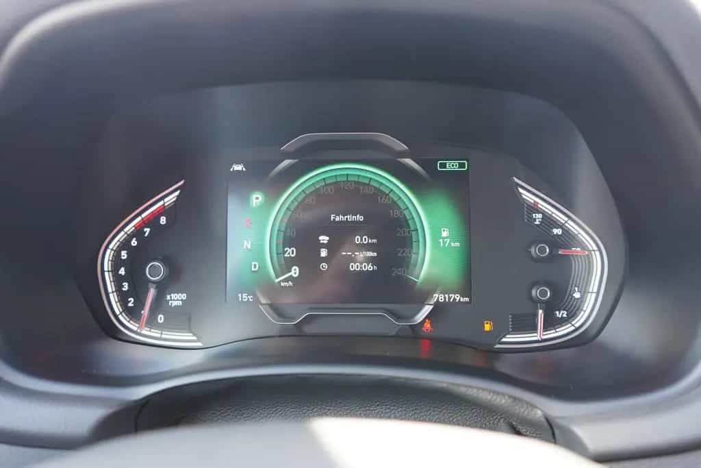 Hyundai i30 Kombi 1.5  Mild-Hybrid Navi LED Kamera DAB 12/2020-photo-24