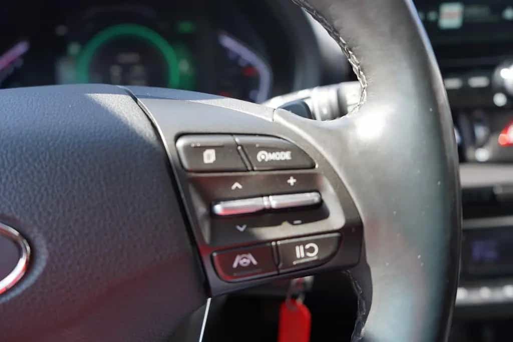 Hyundai i30 Kombi 1.5  Mild-Hybrid Navi LED Kamera DAB 12/2020-photo-26