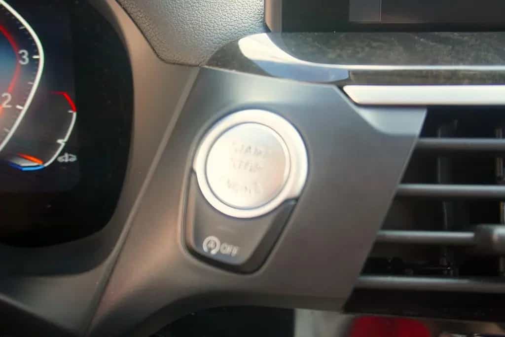 BMW X3 xDrive 20 i Luxury Line LED Navi AHK Kamera 07/2021-photo-24