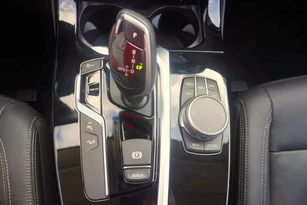 BMW X3 xDrive 20 i Luxury Line LED Navi AHK Kamera 07/2021-photo-28