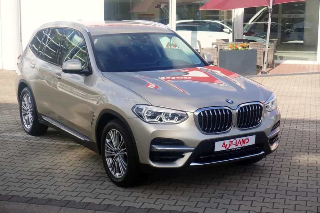 BMW X3 xDrive 20 i Luxury Line LED Navi AHK Kamera 07/2021-photo-3