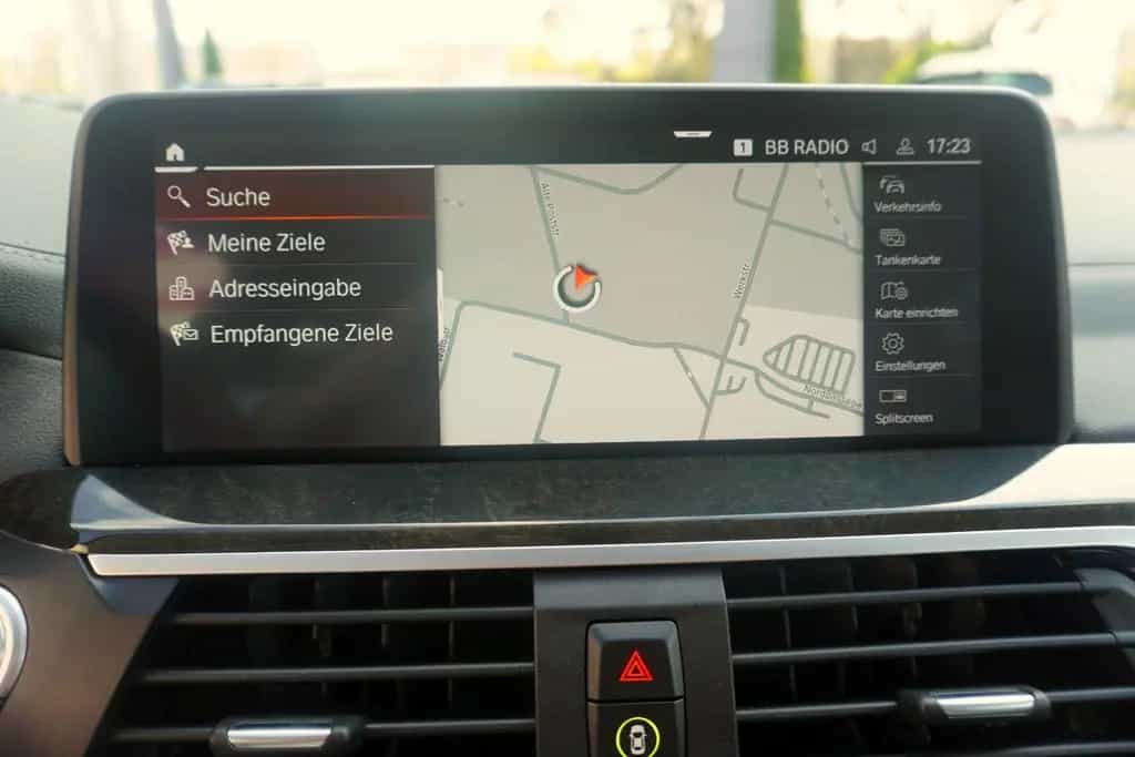 BMW X3 xDrive 20 i Luxury Line LED Navi AHK Kamera 07/2021-photo-31