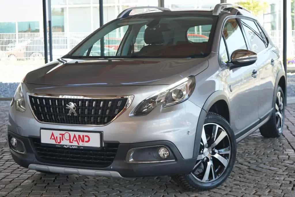 Peugeot 2008 1.2 PureTech Allure Navi Panorama Alcantara 02/2019-photo-1