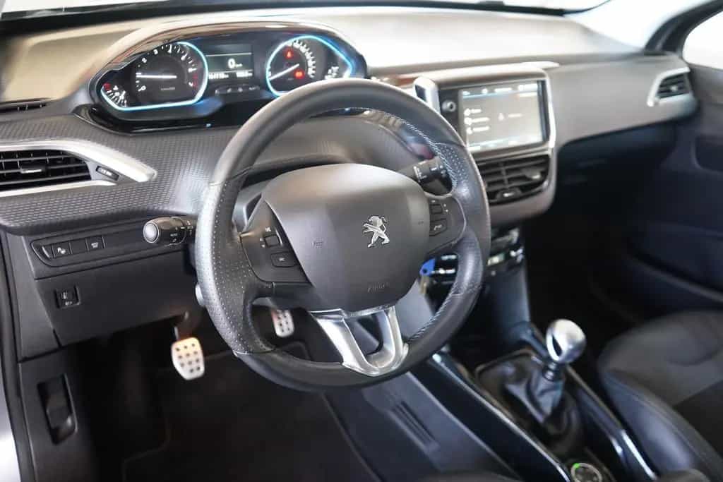 Peugeot 2008 1.2 PureTech Allure Navi Panorama Alcantara 02/2019-photo-10