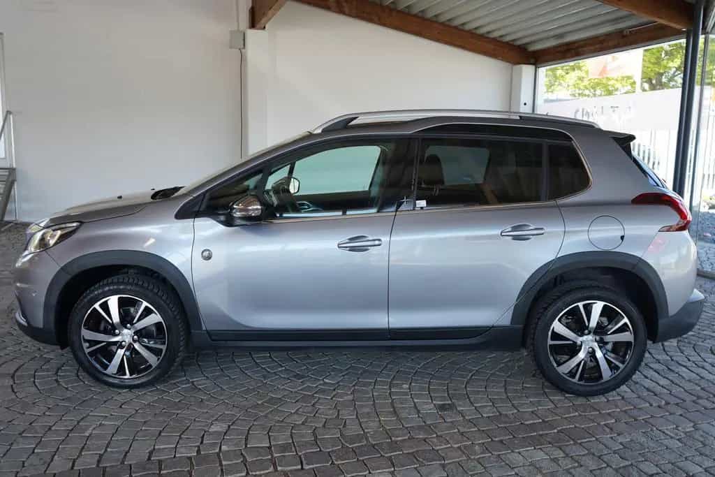 Peugeot 2008 1.2 PureTech Allure Navi Panorama Alcantara 02/2019-photo-2