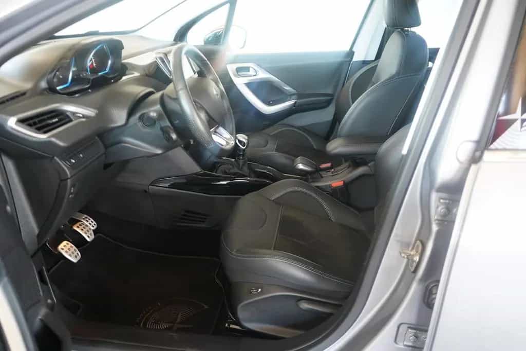 Peugeot 2008 1.2 PureTech Allure Navi Panorama Alcantara 02/2019-photo-29