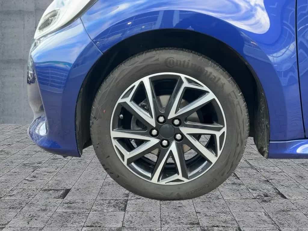 Toyota Yaris 1.5 VVT-i TEAM D LED+RFK+GRA+SHZ+LM 06/2021-photo-7