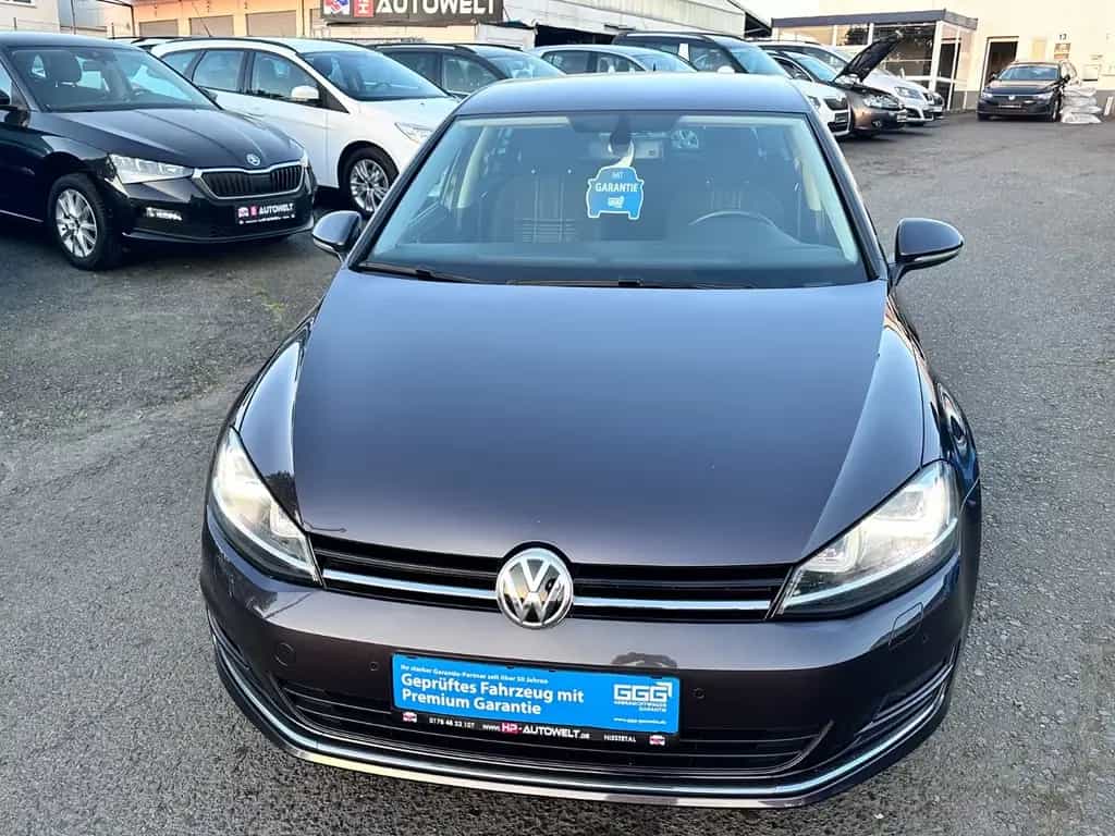 Volkswagen Golf VII 110PS Lounge SitzHz Navi PDC CarPlay 10/2015-photo-2