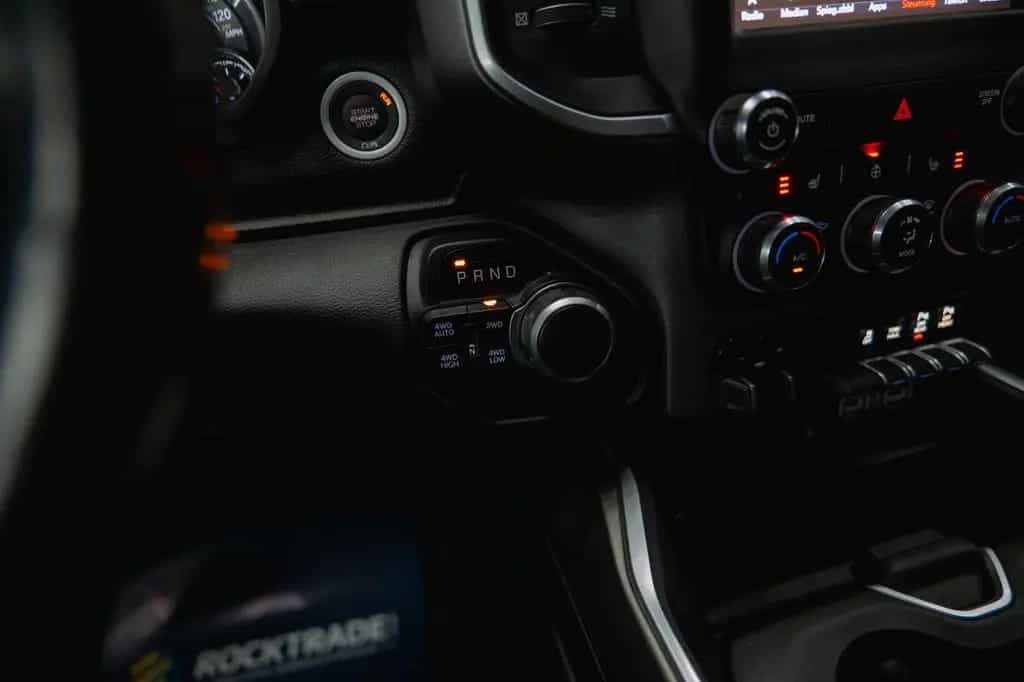 Dodge RAM 5.7 V8 HEMI 4x4 LIMITED NightOffroad LONGBED 08/2021-photo-25