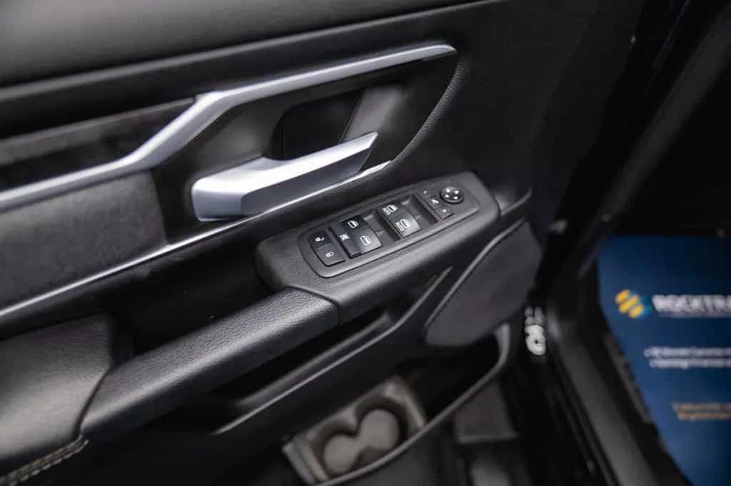 Dodge RAM 5.7 V8 HEMI 4x4 LIMITED NightOffroad LONGBED 08/2021-photo-33