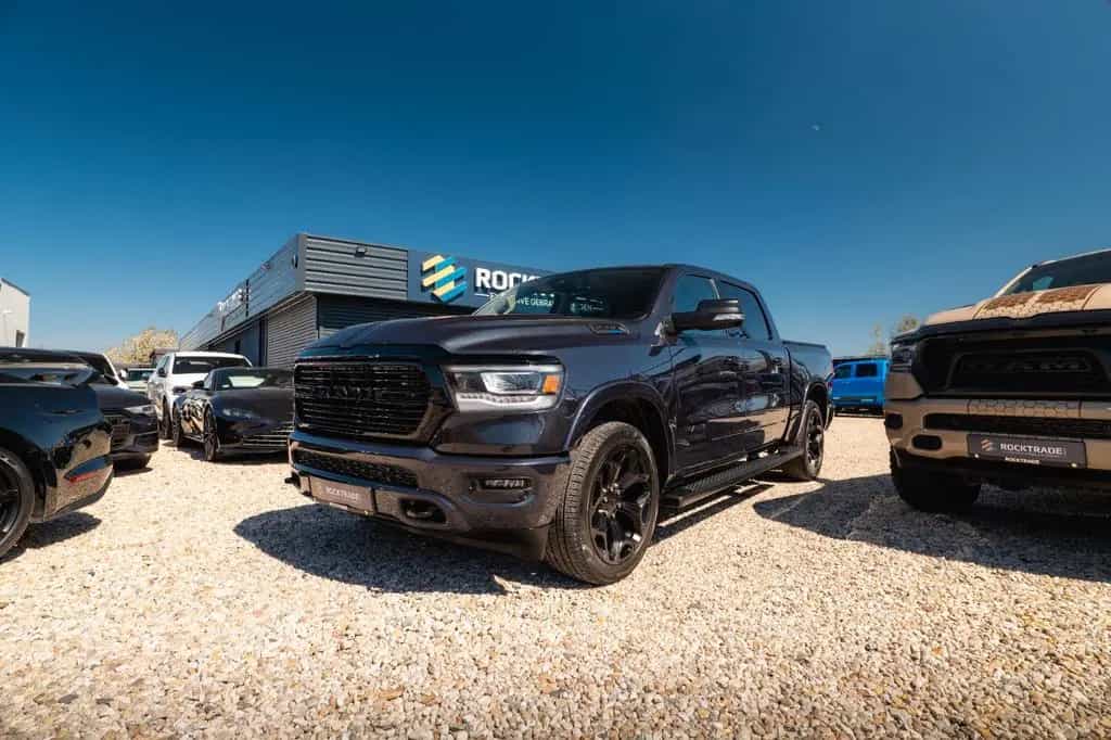 Dodge RAM 5.7 V8 HEMI 4x4 NIGHT-Paket LARAMIE 22 Zoll 10/2021-photo-20