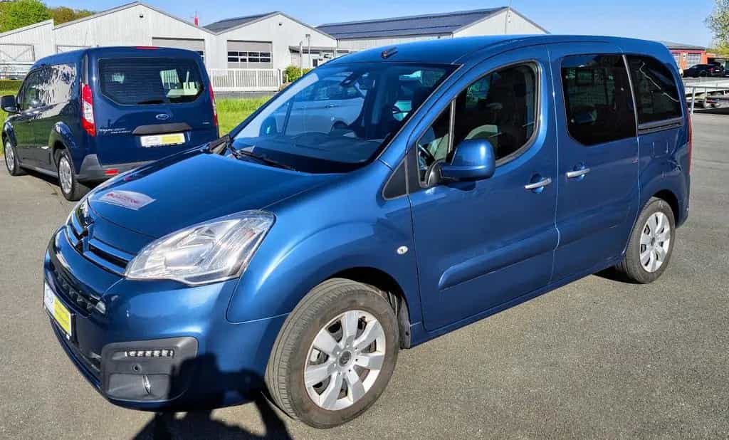 Citroën Berlingo Kombi Selection SHZ LED Zahnr. PDC Garantie 10/2016-photo-1
