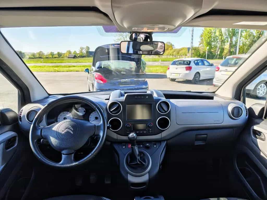 Citroën Berlingo Kombi Selection SHZ LED Zahnr. PDC Garantie 10/2016-photo-6