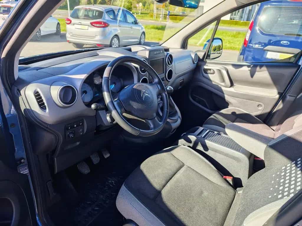 Citroën Berlingo Kombi Selection SHZ LED Zahnr. PDC Garantie 10/2016-photo-8