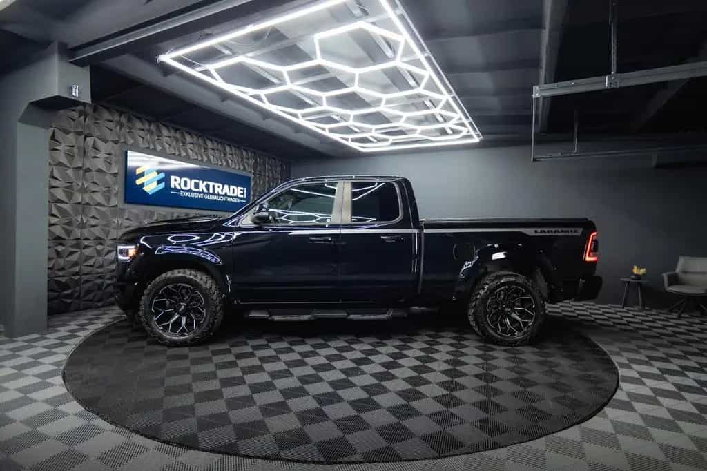 Dodge RAM 5.7 V8 HEMI 4x4 Night LARAMIE LONGBED 19% 01/2022-photo-17
