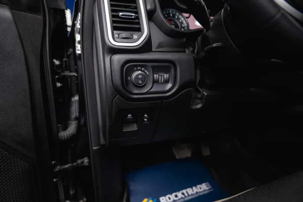 Dodge RAM 5.7 V8 HEMI 4x4 Night LARAMIE LONGBED 19% 01/2022-photo-34