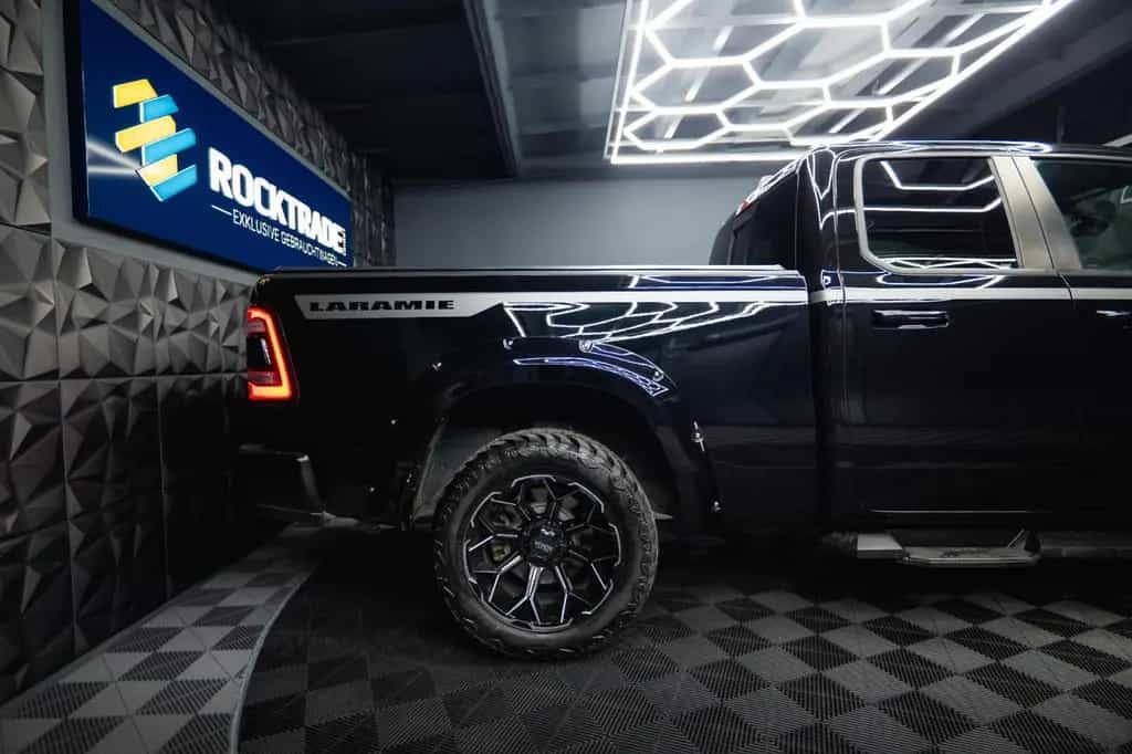 Dodge RAM 5.7 V8 HEMI 4x4 Night LARAMIE LONGBED 19% 01/2022-photo-8