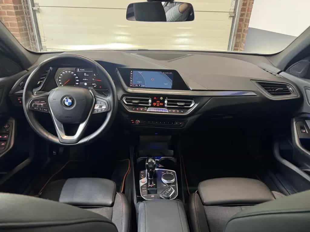 BMW 1 Series 118i Aut./Sport Line/Shadow/LED/Navi/HiFi 10/2019-photo-5