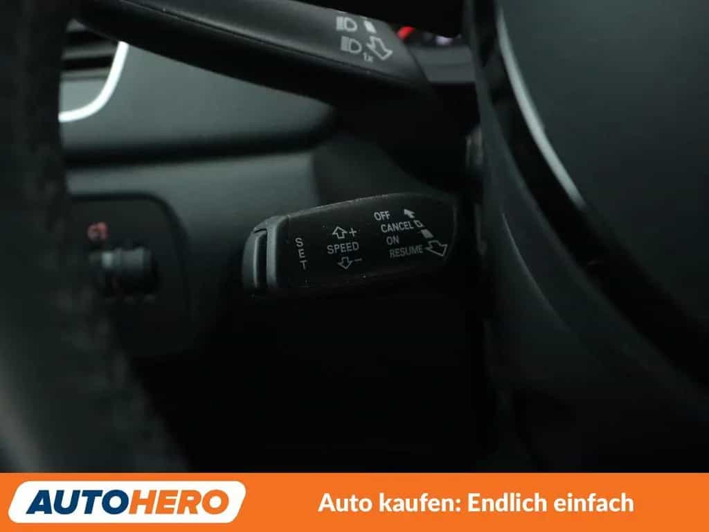 Audi Q3 2.0 TFSI quattro Sport 03/2018-photo-31