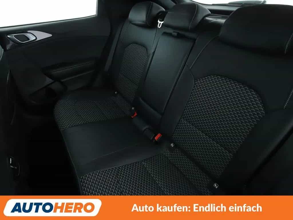 Kia XCeed 1.6 CRDi Mild-Hybrid Vision Aut.*NAVI*LED* 03/2024-photo-13