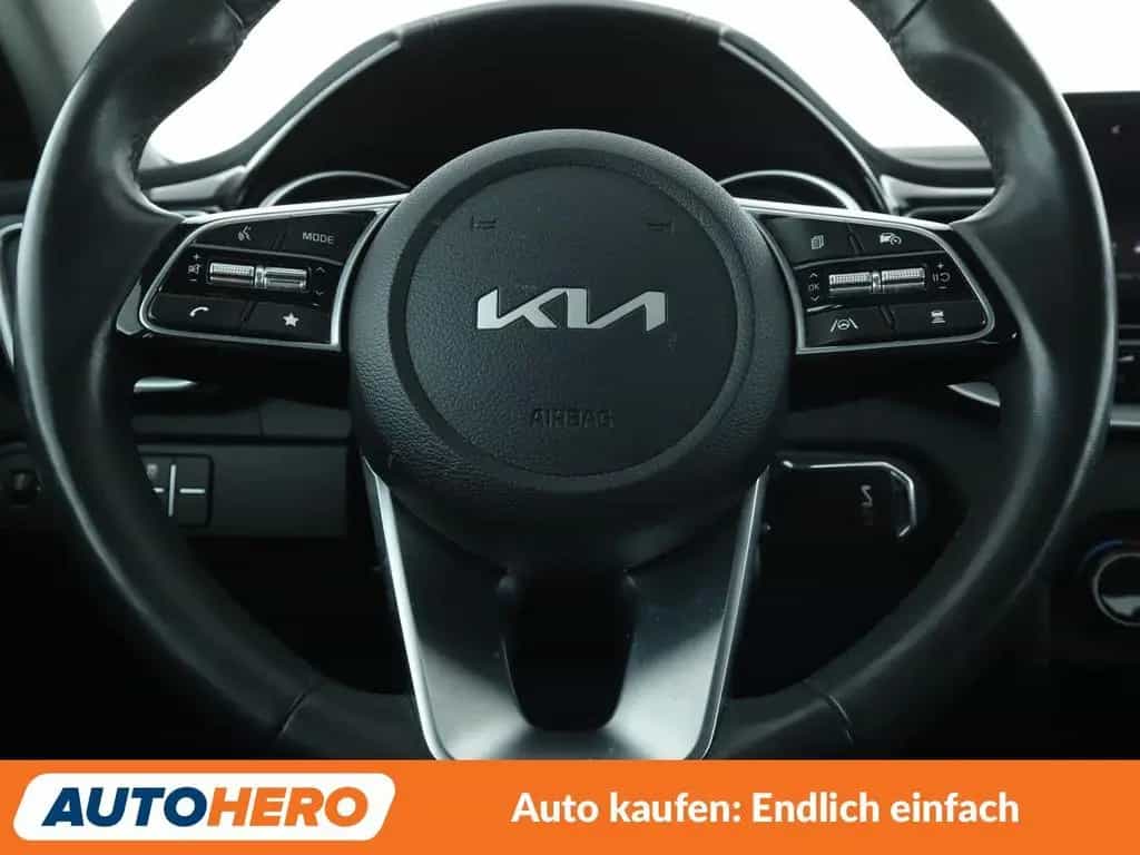 Kia XCeed 1.6 CRDi Mild-Hybrid Vision Aut.*NAVI*LED* 03/2024-photo-18
