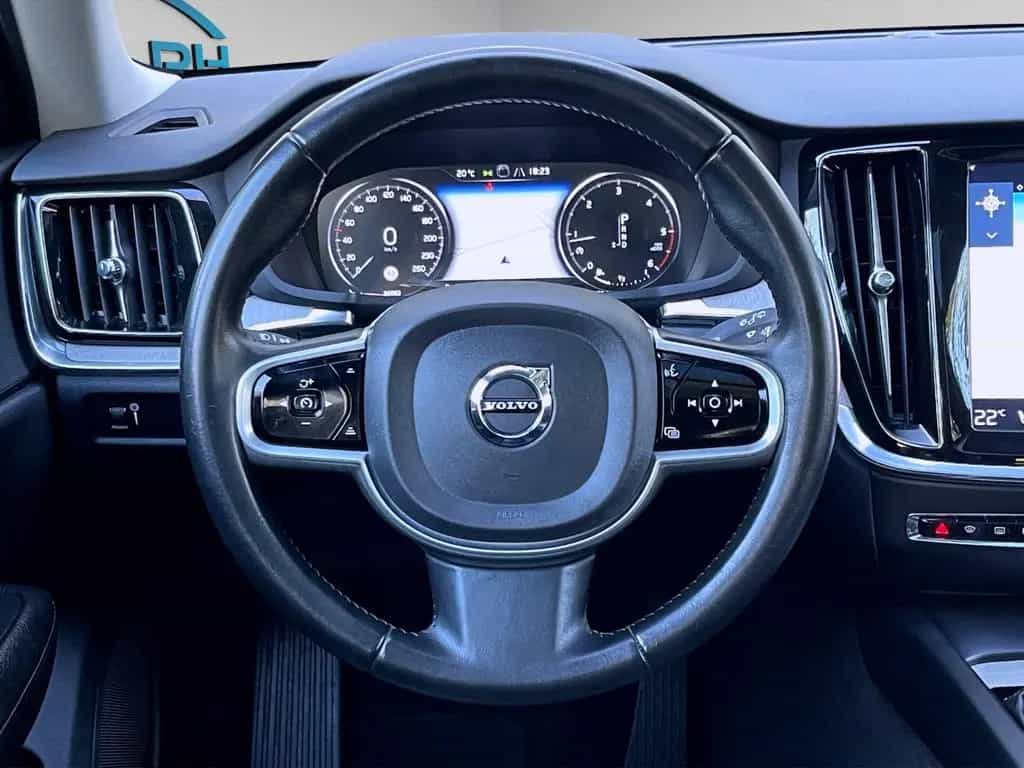 Volvo V60 CROSS COUNTRY PRO AWD AHK PANORAMA GARANTIE 11/2019-photo-15