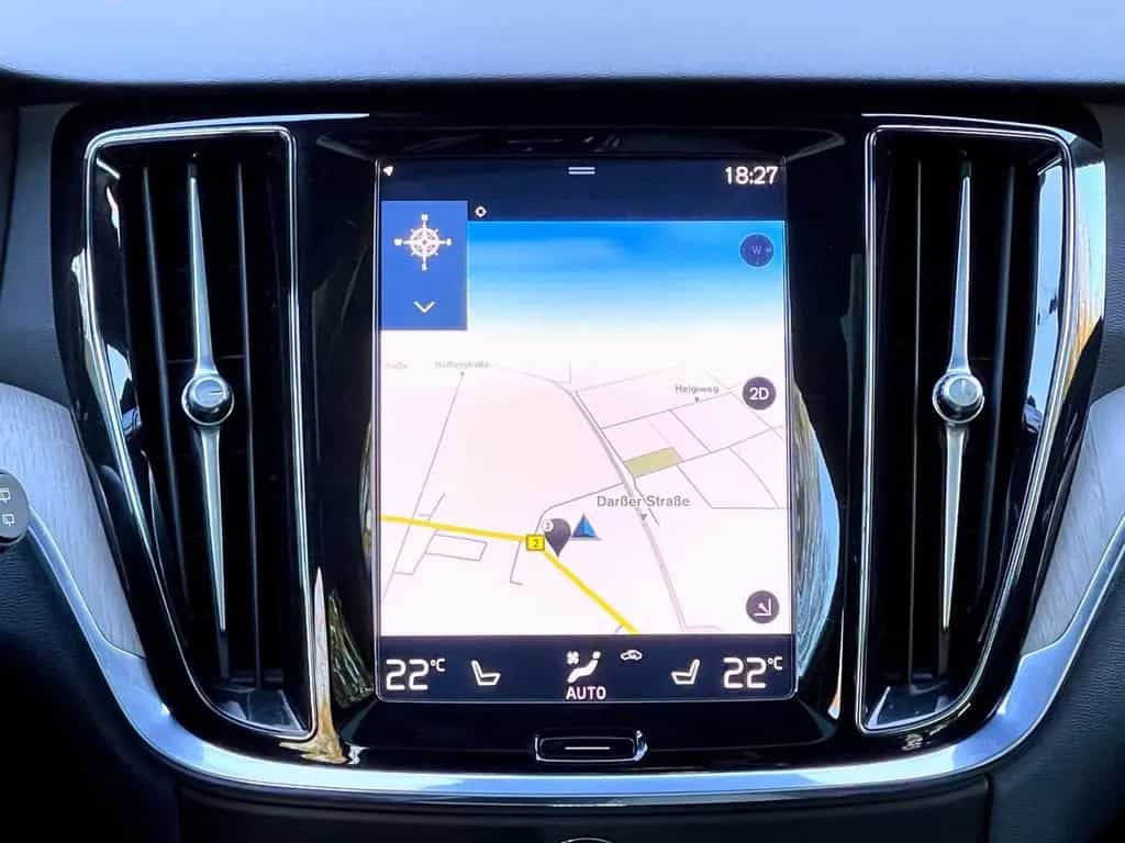 Volvo V60 CROSS COUNTRY PRO AWD AHK PANORAMA GARANTIE 11/2019-photo-18