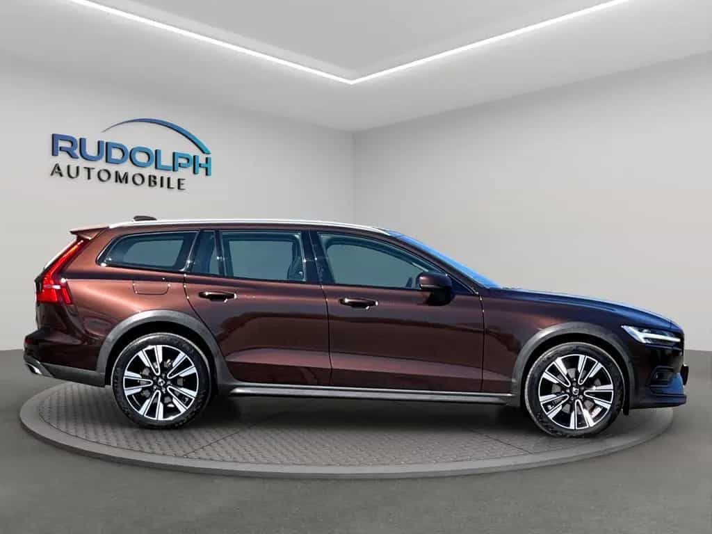Volvo V60 CROSS COUNTRY PRO AWD AHK PANORAMA GARANTIE 11/2019-photo-3