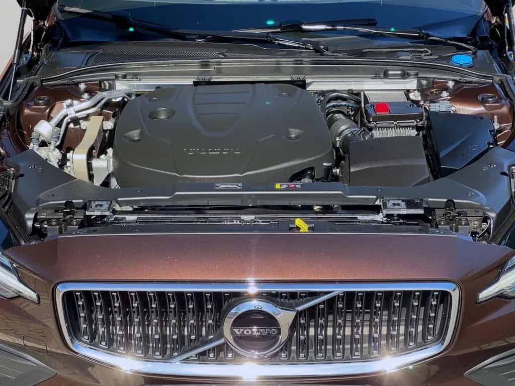 Volvo V60 CROSS COUNTRY PRO AWD AHK PANORAMA GARANTIE 11/2019-photo-31