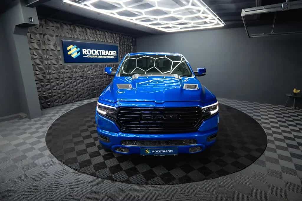 Dodge RAM 5.7 V8 HEMI 4x4 OFFROAD Night Limited 19% 01/2020-photo-2