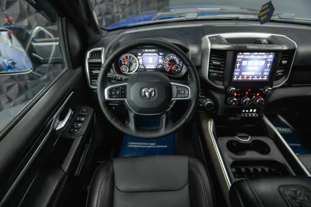 Dodge RAM 5.7 V8 HEMI 4x4 OFFROAD Night Limited 19% 01/2020-photo-26