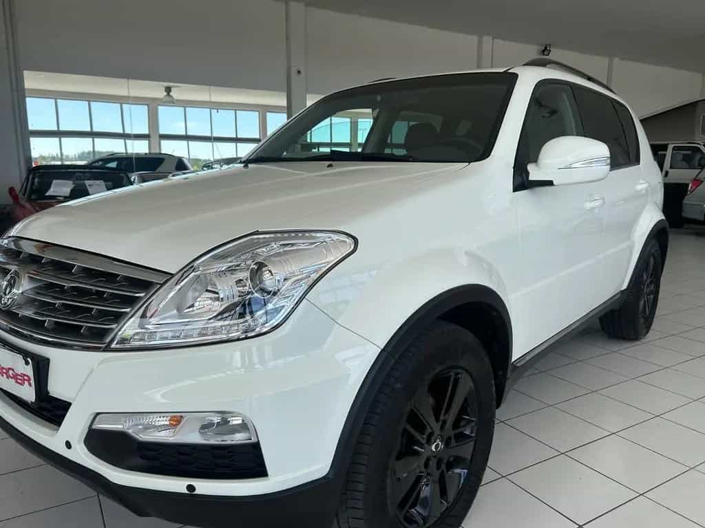 Ssangyong REXTON Rexton * 4WD *7Sitzer*e Sitze*EURO 6!! 12/2015-photo-1