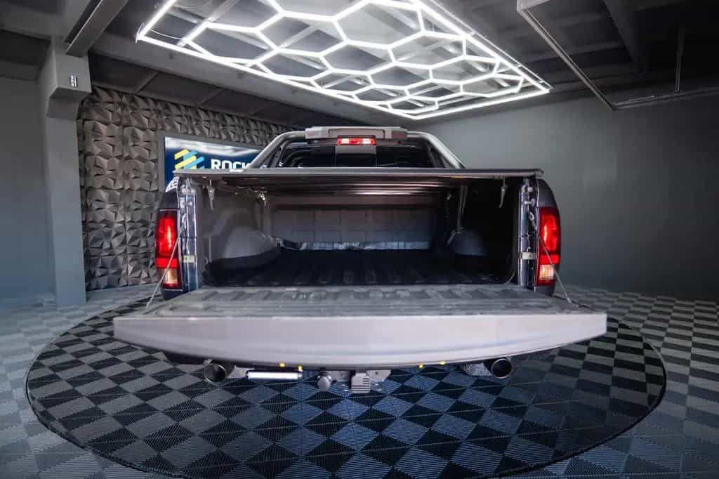 Dodge RAM 5.7 V8 HEMI 4x4 OFFROAD Night-Paket *LED*AHK 05/2018-photo-15