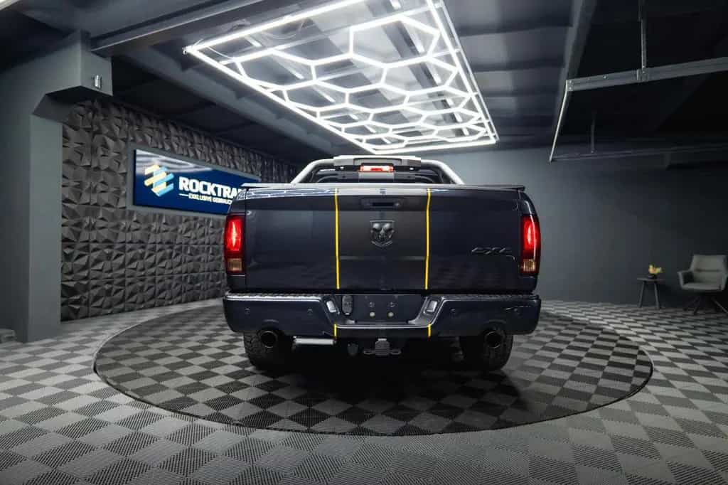 Dodge RAM 5.7 V8 HEMI 4x4 OFFROAD Night-Paket *LED*AHK 05/2018-photo-16