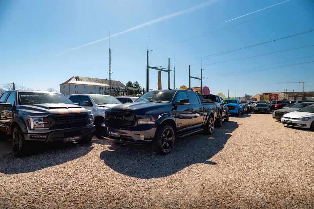 Dodge RAM 5.7 V8 HEMI 4x4 OFFROAD Night-Paket *LED*AHK 05/2018-photo-20