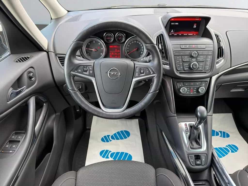 Opel Zafira 06/2016-photo-10