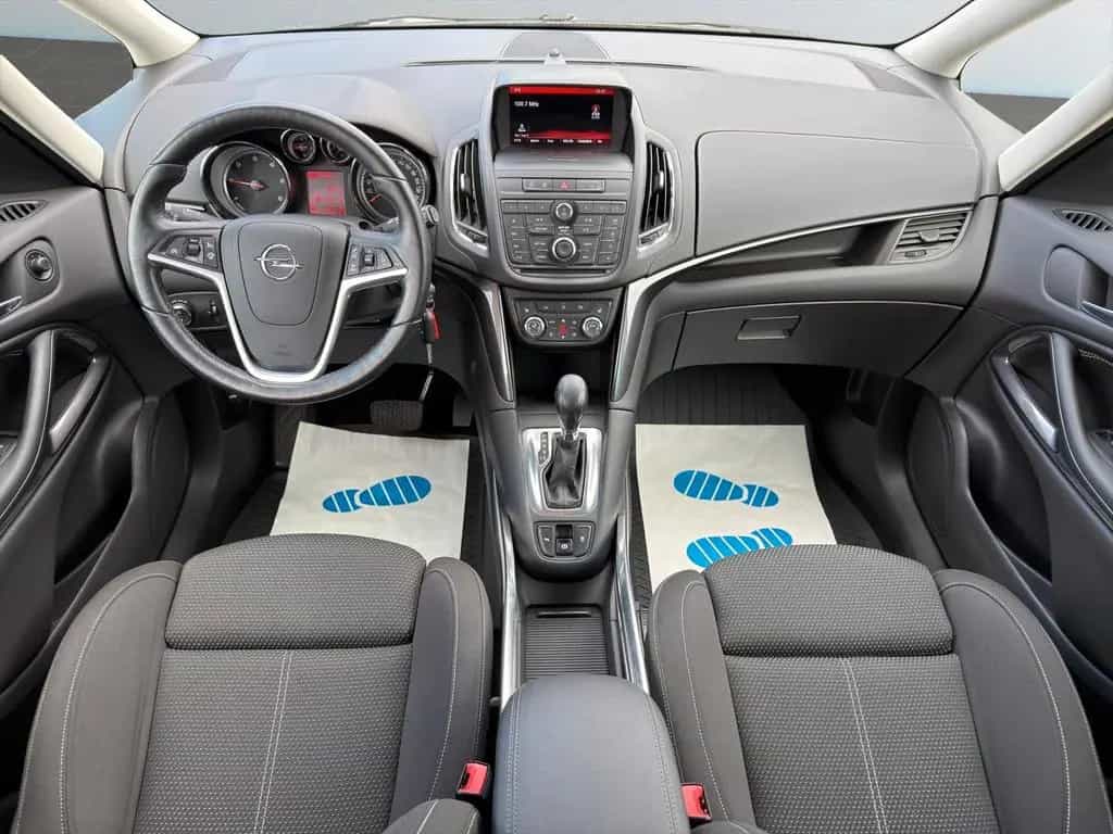 Opel Zafira 06/2016-photo-9