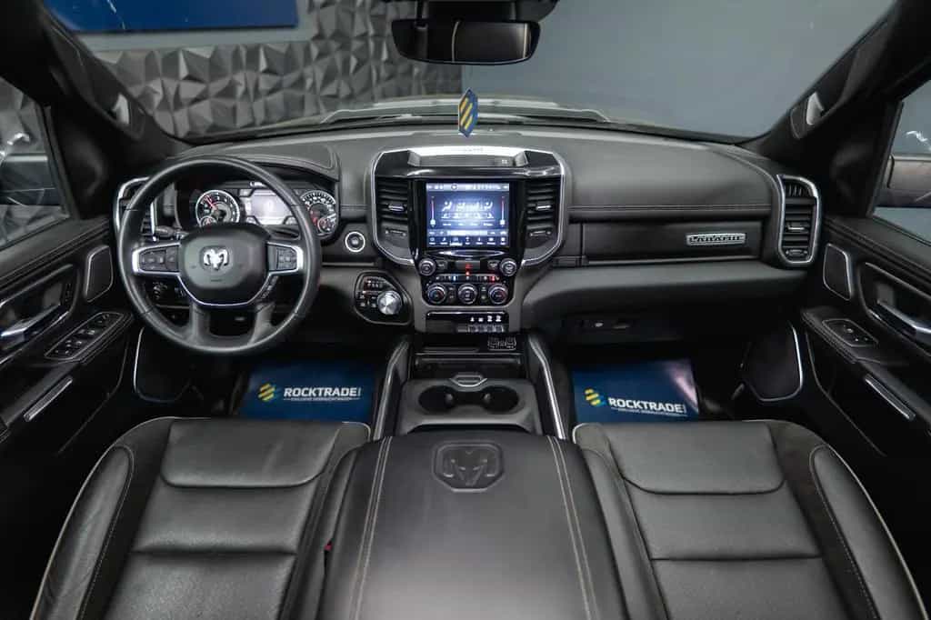 Dodge RAM 5.7 V8 HEMI 4x4 NIGHT LARAMIE *Pano*22 Zoll* 09/2022-photo-22