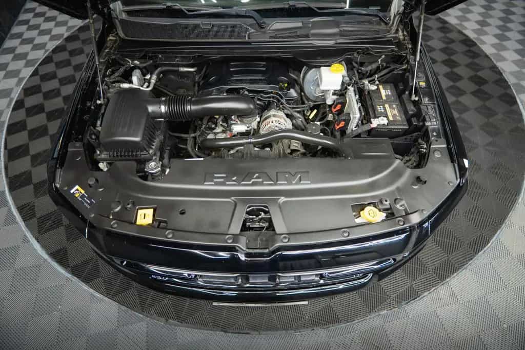 Dodge RAM 5.7 V8 HEMI 4x4 NIGHT LARAMIE *Pano*22 Zoll* 09/2022-photo-43