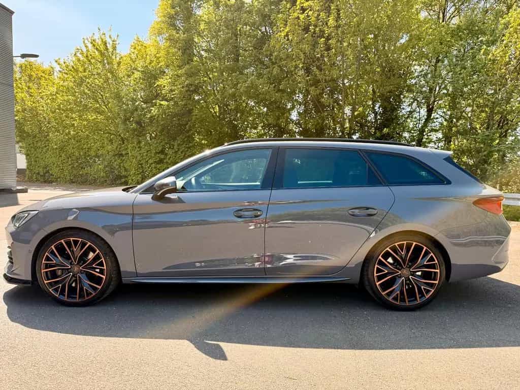 Cupra Leon ST 2.0 TSI DSG Leder/Pano/Navi/Beats/DCC 06/2022-photo-3