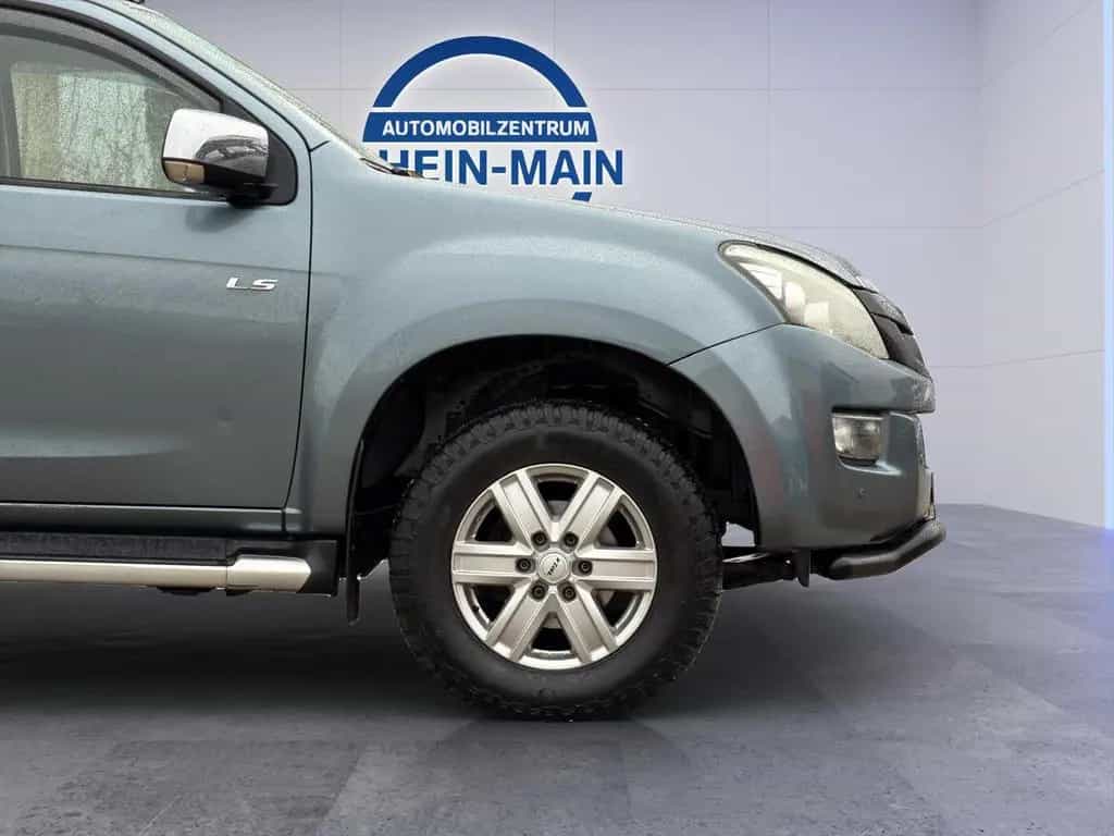 Isuzu D-Max Double Cab 4WD LEDER/KAMERA/SCHECKHEFT/ 01/2014-photo-31