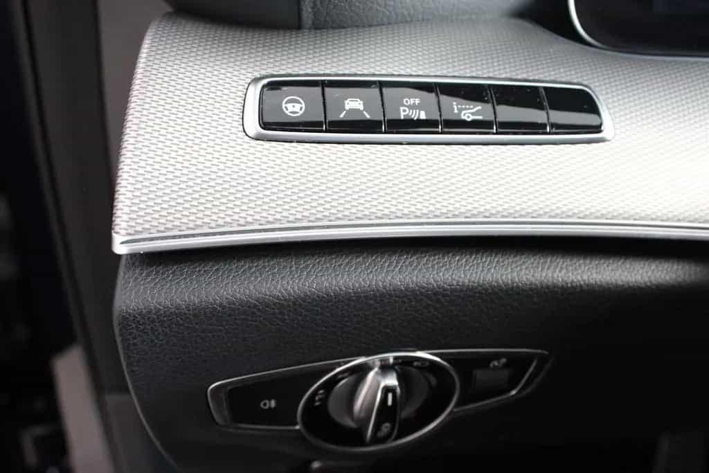 Mercedes-Benz E 400 4Matic AMG-LINE 09/2017-photo-14