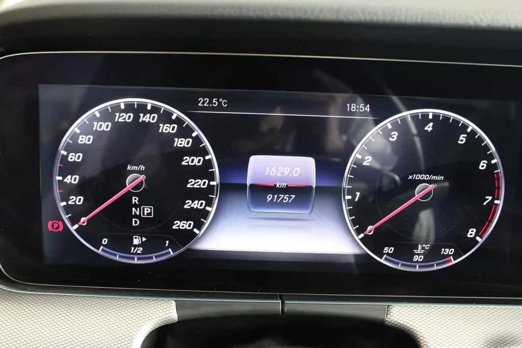 Mercedes-Benz E 400 4Matic AMG-LINE 09/2017-photo-15