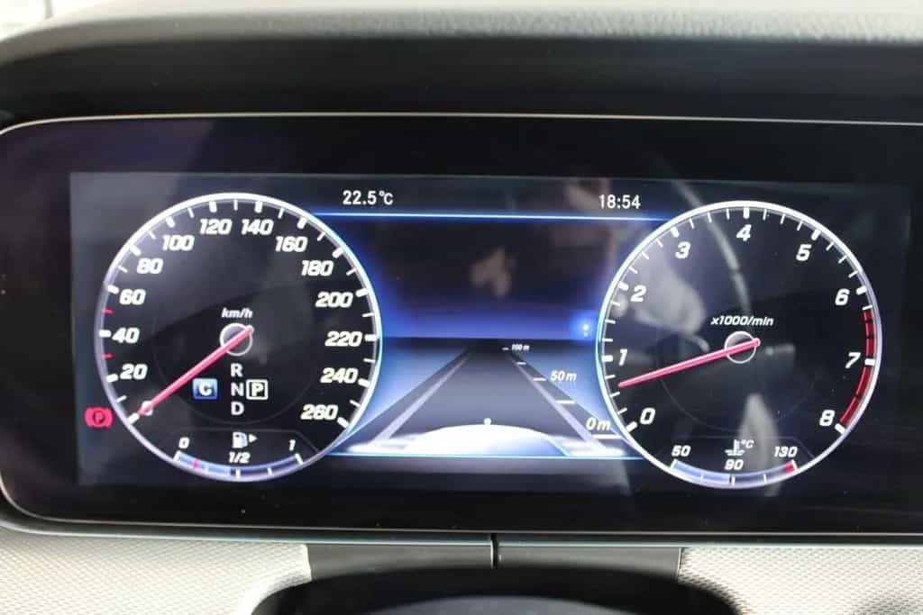 Mercedes-Benz E 400 4Matic AMG-LINE 09/2017-photo-16