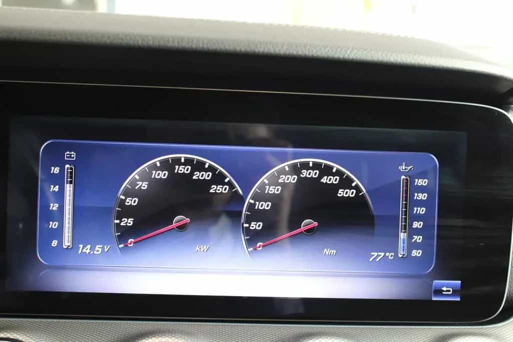 Mercedes-Benz E 400 4Matic AMG-LINE 09/2017-photo-24