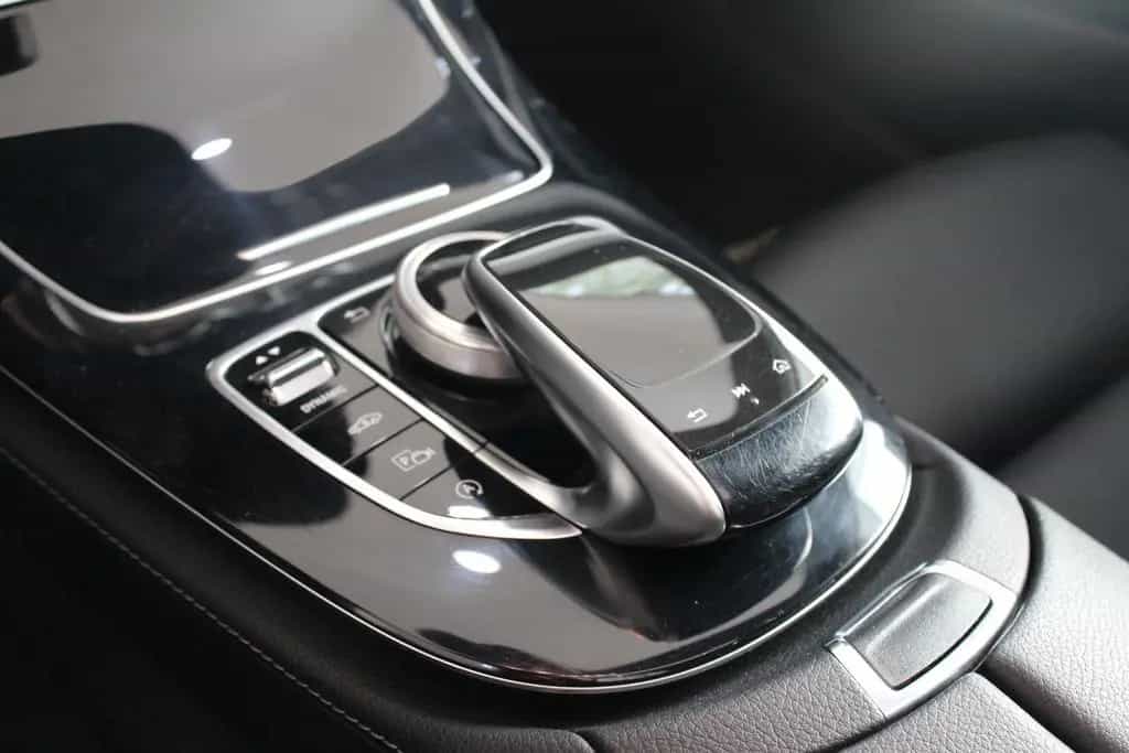 Mercedes-Benz E 400 4Matic AMG-LINE 09/2017-photo-26