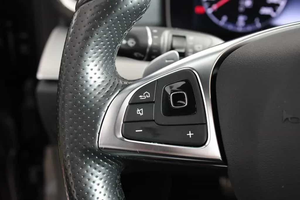 Mercedes-Benz E 400 4Matic AMG-LINE 09/2017-photo-34