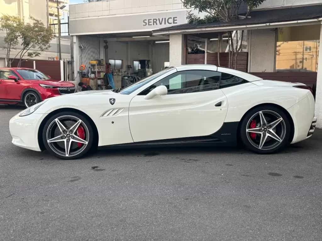 Ferrari California Base Grade 03/2011-photo-2