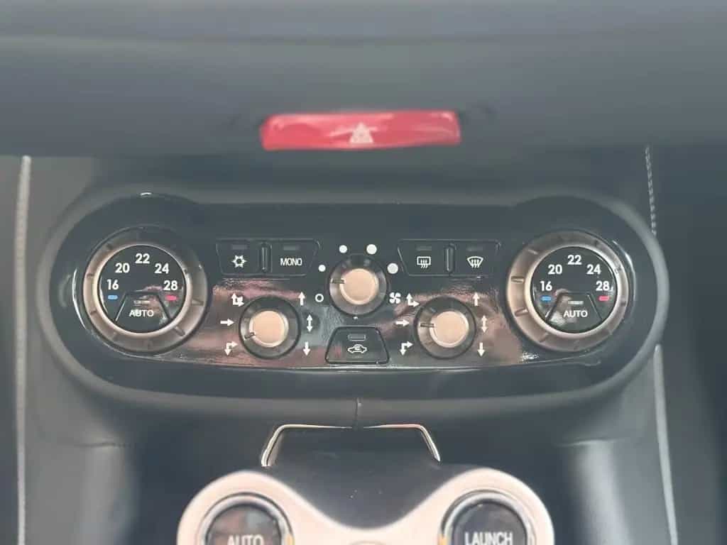 Ferrari California Base Grade 03/2011-photo-24